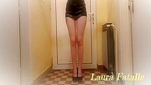 Slut Teasing And Pissing In High Heels 9 Min With Laura Fatalle
