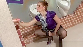 Slut burning of desire at the gloryhole