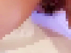 Smartphone personal shooting I tried to make a married woman squirt from the back with a handjob v 315