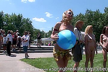 SpringBreakLife Video: Hot Naked Girls