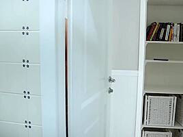 Spying On Stepsister , Jerking Behind The Door 7 Min