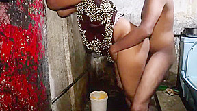 Sri Lankan - Pussy Fuck In Bathroom චුදාන්න ගිය මාලති අක්කට දුන්න සුපිරි සැ