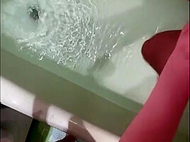 Stepsister Caught Me Masturbating And Decided To Help