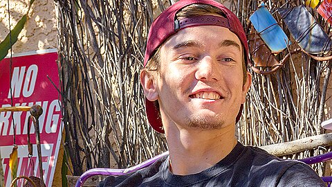 Straight Boy Stroking In The Sun – Lucas Daniels