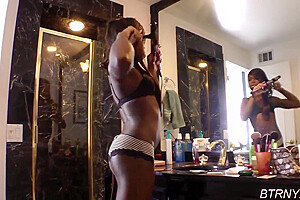 Striking Ts Fucks Well With Bambi Prescott