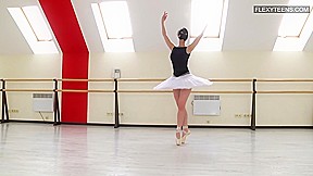 Super Gymnastics By Russian teen 18+ Manya Baletkina