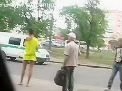 Surprise in sweet girl's upskirt
