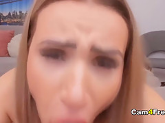 Sweet Chick Gets Wild on Cam