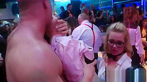 Sweet idols give head and enjoy pounding and groupsex