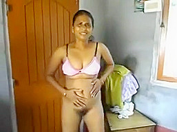 Tamil Sex Video Blue Film Of Mature Desi Aunty Rani