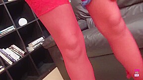 This Nasty Bimbo Is Getting Drilled And Then She Gets A Load In Her Mouth