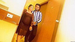 Today Exclusive- Desi Couple Love Bird Fucking Each Other In Hotel