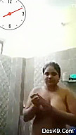 Today Exclusive- Horny Desi Wife Bathing On Video Call 2