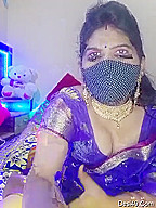 Today Exclusive- Sexy Bhabhi Showing Her Boobs And Pussy 1