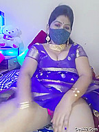Today Exclusive- Sexy Bhabhi Showing Her Boobs And Pussy 1