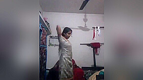 Today Exclusive- Sexy Desi Bhabhi Wearing Cloths