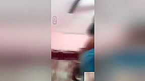 Today Exclusive-mature Bhabhi Showing Her Boobs On Video Call 1