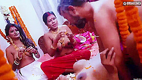 Today Exclusive-tharki Burha Nikala Suhagraat Manane Apne teen 18+ Nai Nawali Biwiyon Ke Sath Aur Kia Kand