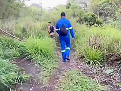Trabalhador Usando Meu Cu Nas Trilhas - Garoto Lucas