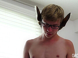 Twink roommate cum sprayed after sucking 18yo furry werehorse big dick