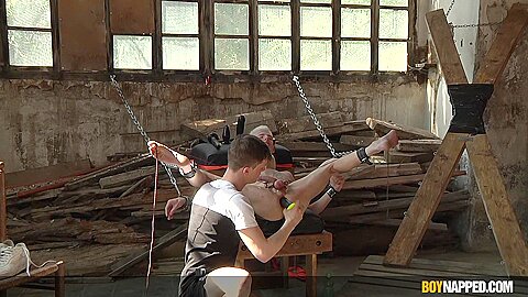 Twinky Boy Alex In Charge - 1 - Noah Carter & Alex Faux