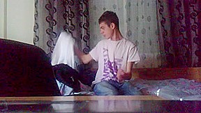 Two twinks have sex homevideo