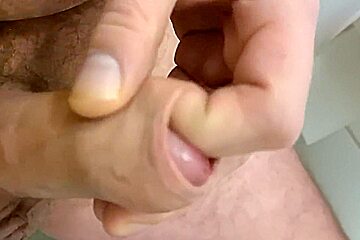 Uncit Step daddy Bear Cum Explosion After Playing With