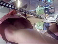 Upskirt at escalator: nice panties!