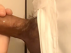 VEGAS GLORYHOLE - UNCUT MONSTER COCK