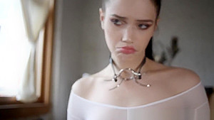 Webcam girl spider gag