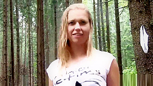 Wicked czech girl gapes her spread slit to the special