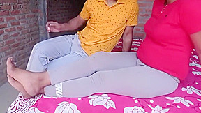 Wife Ke Jate Hi Husband Ne Choti Behen Ko Akele Me Choda