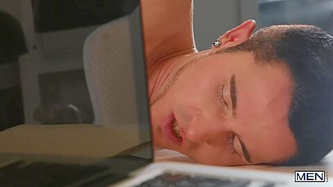 William Seed & Killiam Wesker in Work Fuck - MenNetwork