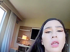 Young Vegas Girl Stretches Her Tight Pus - Shaye Bennet And Jasmine Wilde