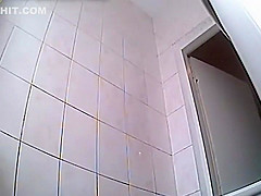 Young milf maintained her ass firm