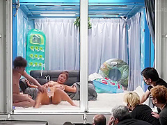 230222外から丸見えな車内でセックスa4