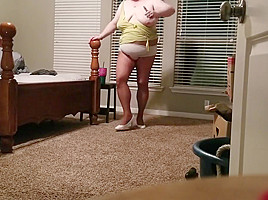 bbw in shinny ripped hose
