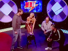 celebs cums on the sybian 01