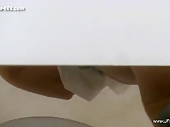 chinese girls go to toilet 136