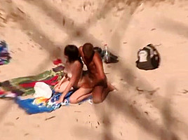 college girl beach couple