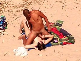 college girl beach couple