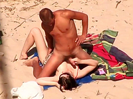 college girl beach couple
