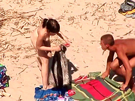 college girl beach couple