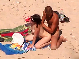 college girl beach couple