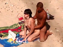 college girl beach couple