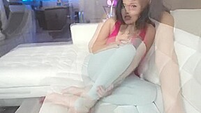 curvy teen 18+ lets stepdad fuck her raw