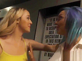 girls first time go gloryhole
