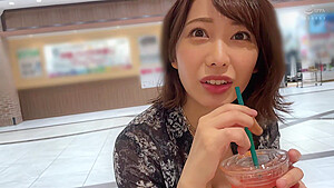 0002646_デカチチの日本人の女性が腰振り騎乗位するアクメのエロ性交