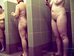 in public pool showers 656