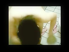 indonesia-indonesian milf bathing